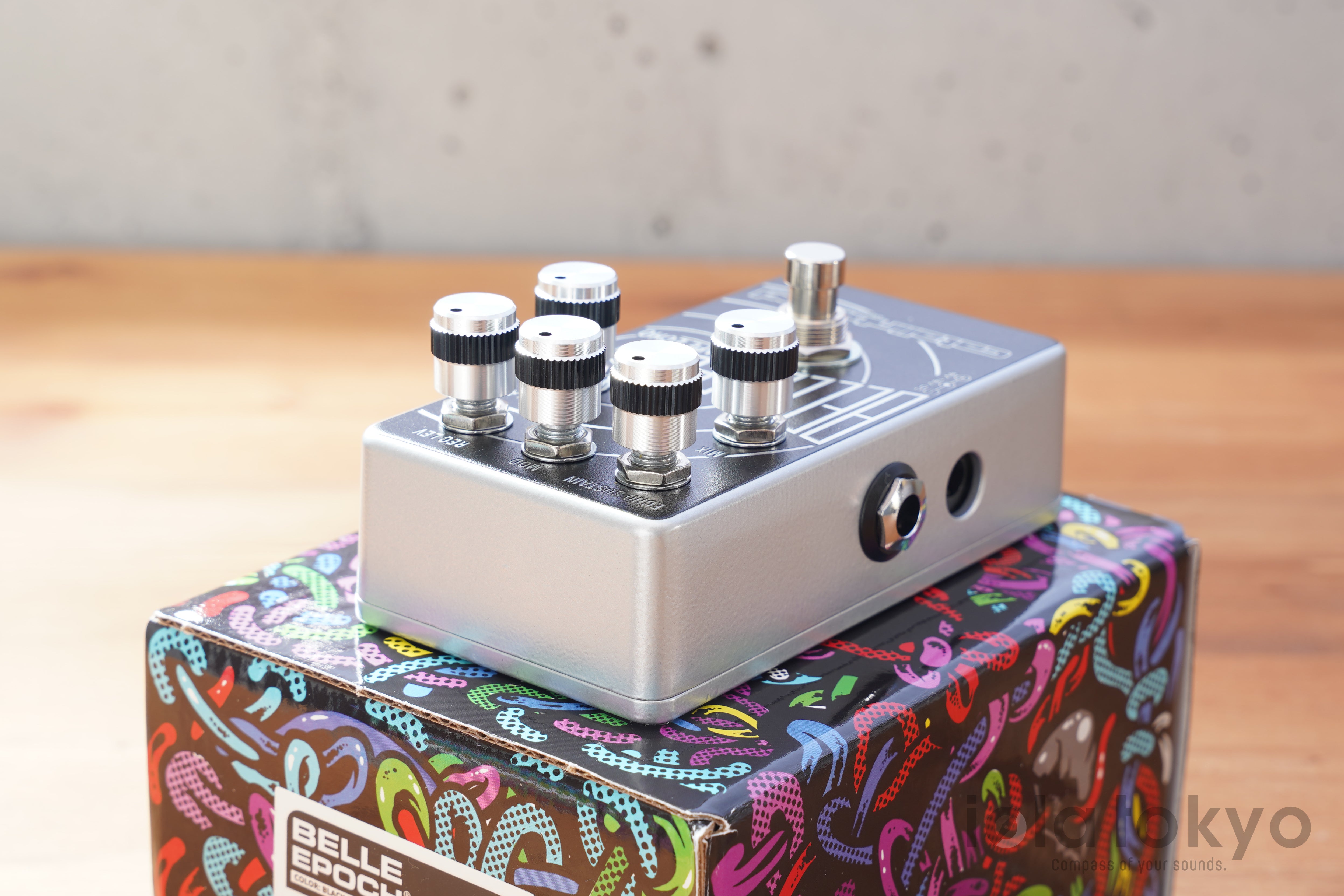 Catalinbread / BELLE EPOCH Black and Silver Delay
