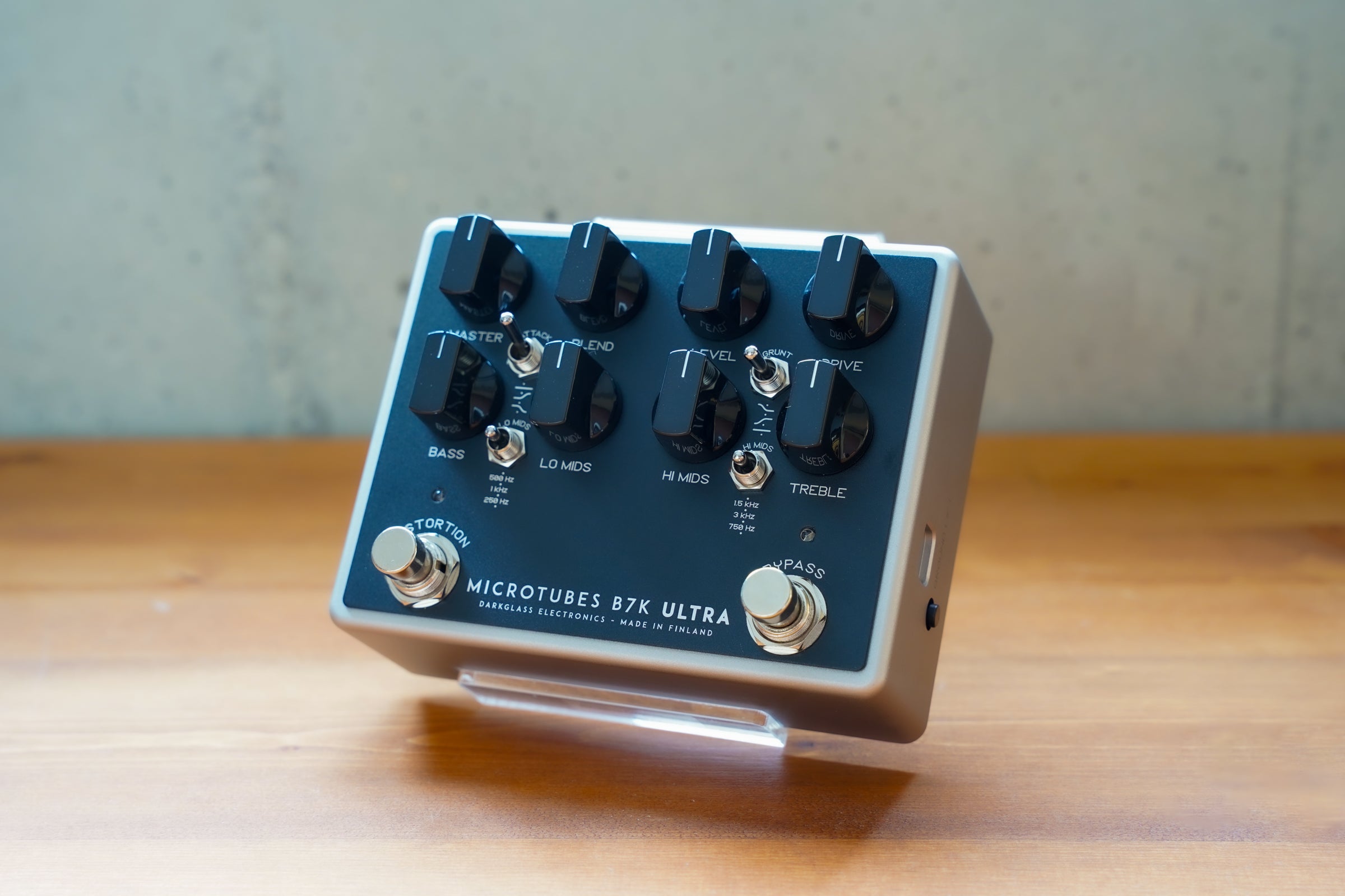 Microtubes B7K Ultra V2 with Aux In