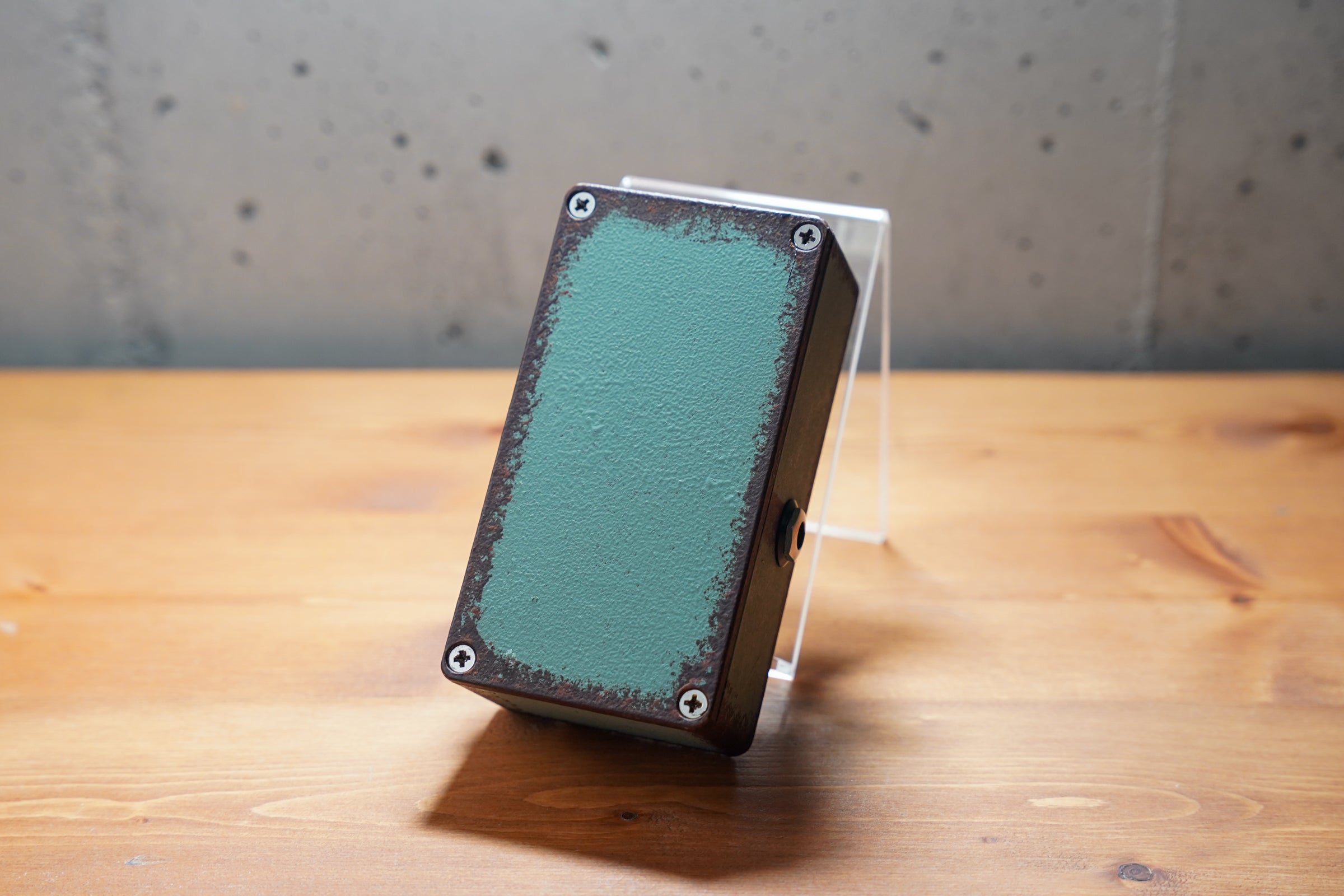 【USED】KarDiaN / Serotonin