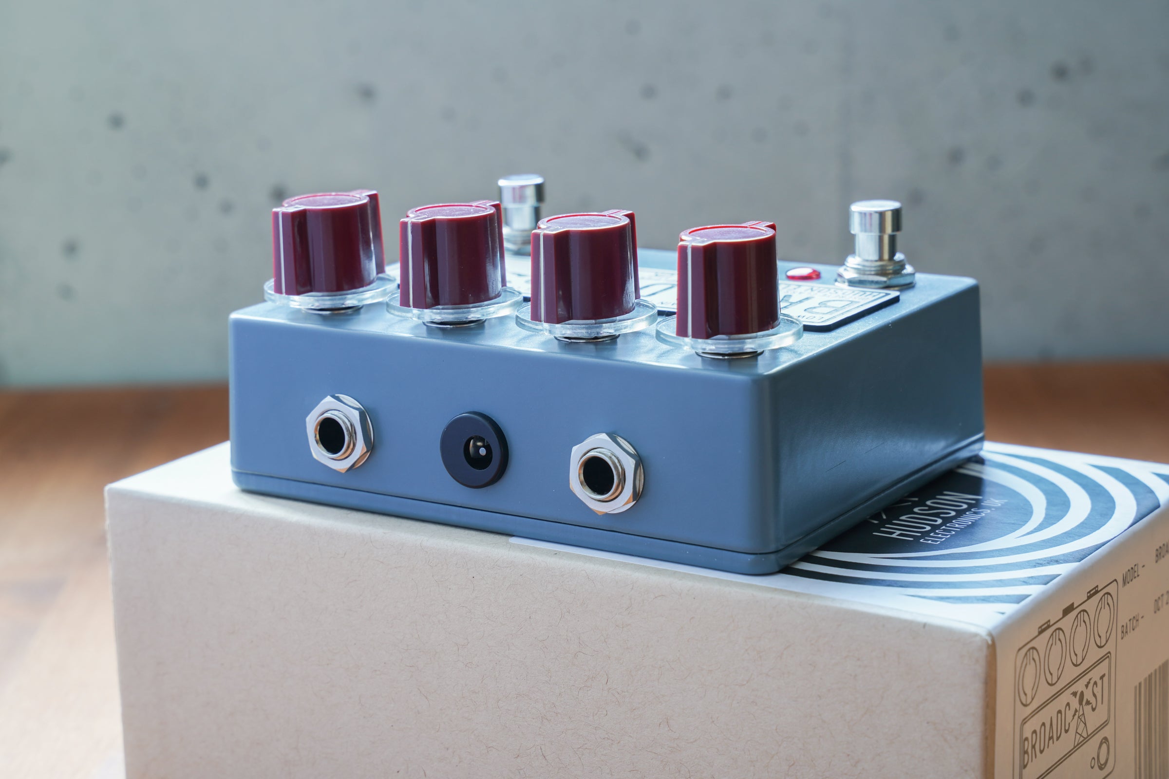 BROADCAST Dual foot switch