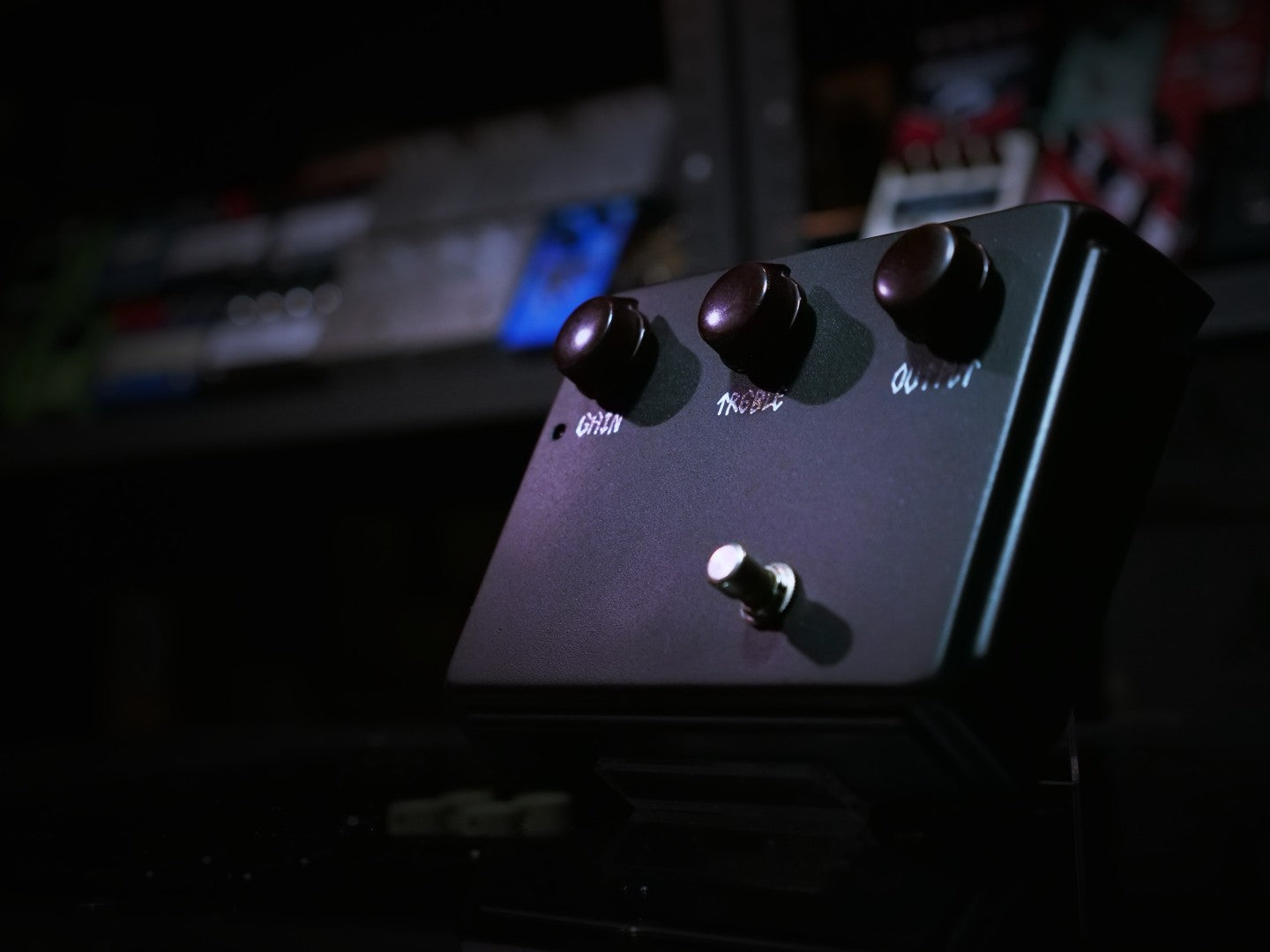100万のエフェクターを、黒く塗った日 -KLON Centaurについて-