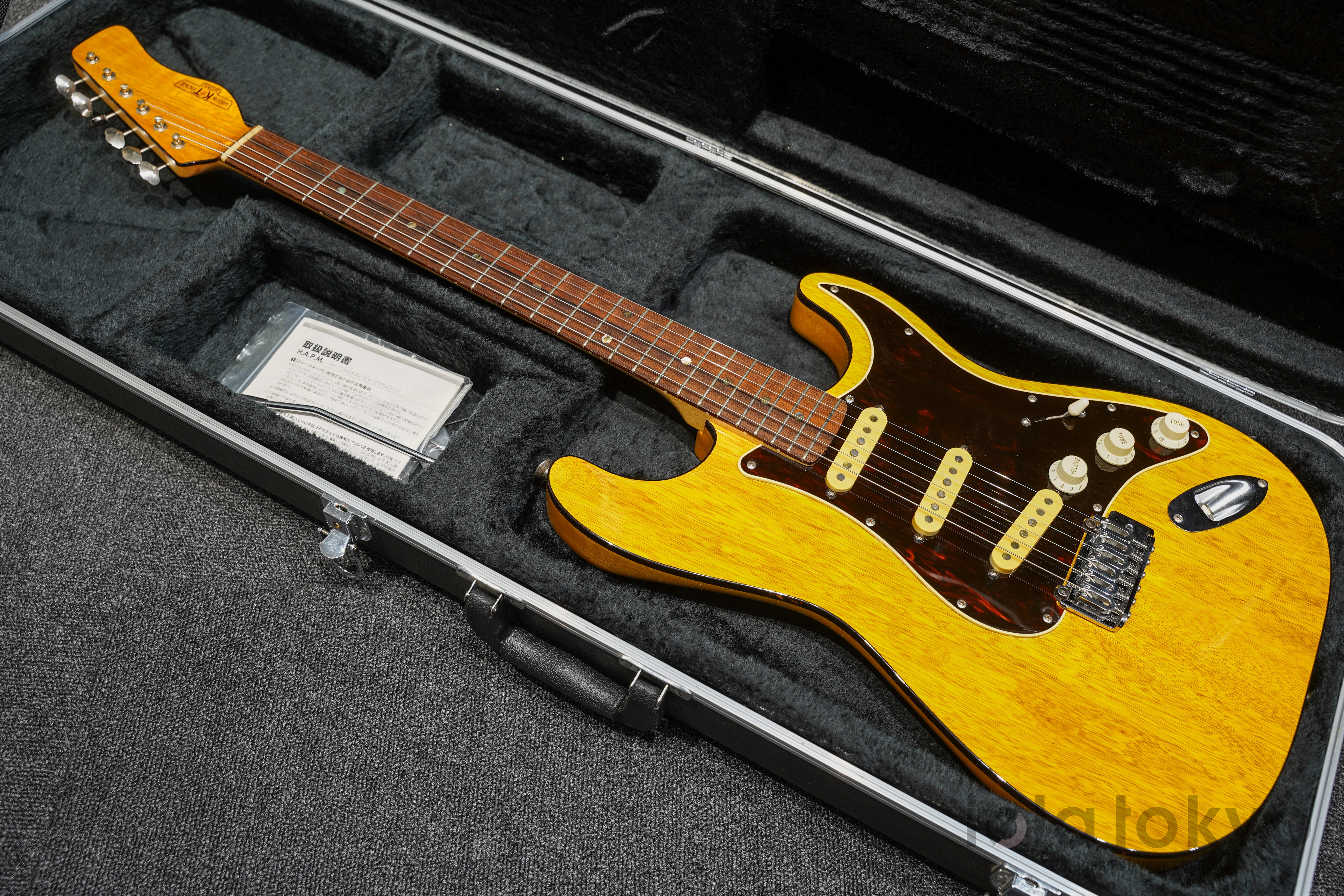 【USED】K&T / CRYER