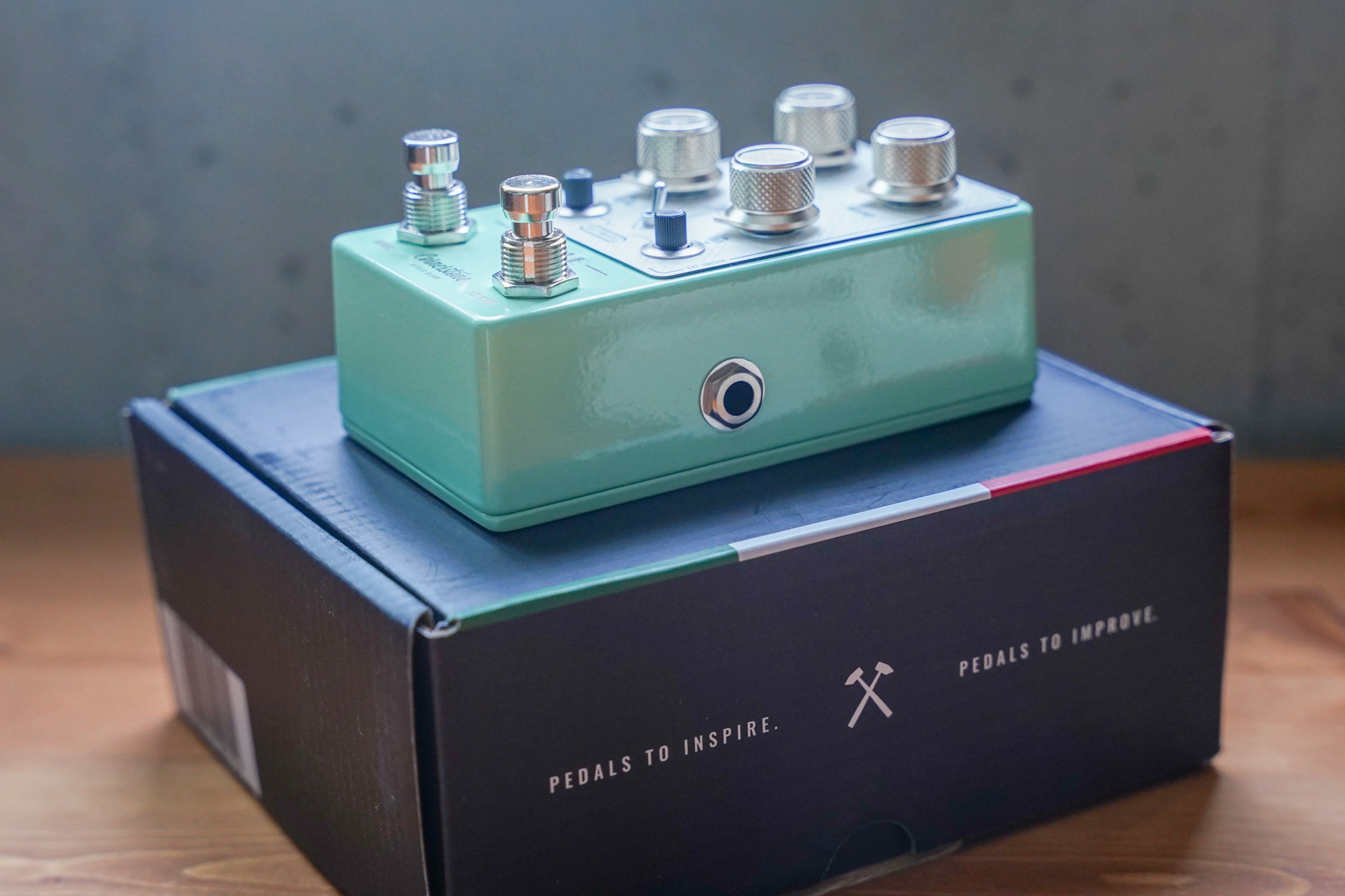 Cornerstone Antique v3 | iola tokyo