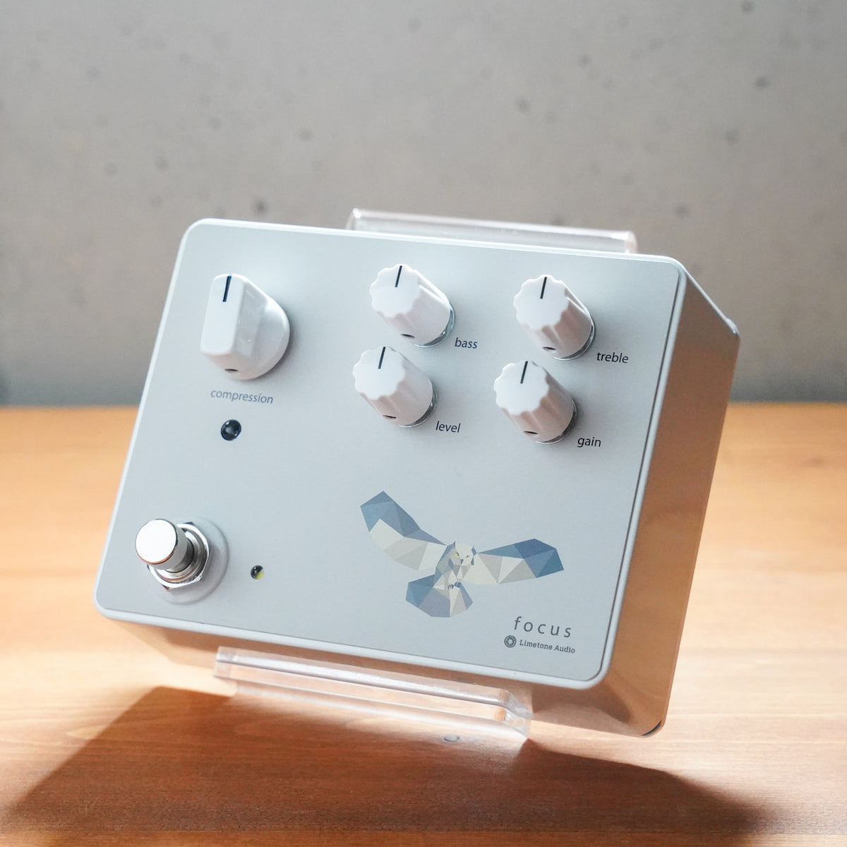 Limetone Audio focus | iola tokyo