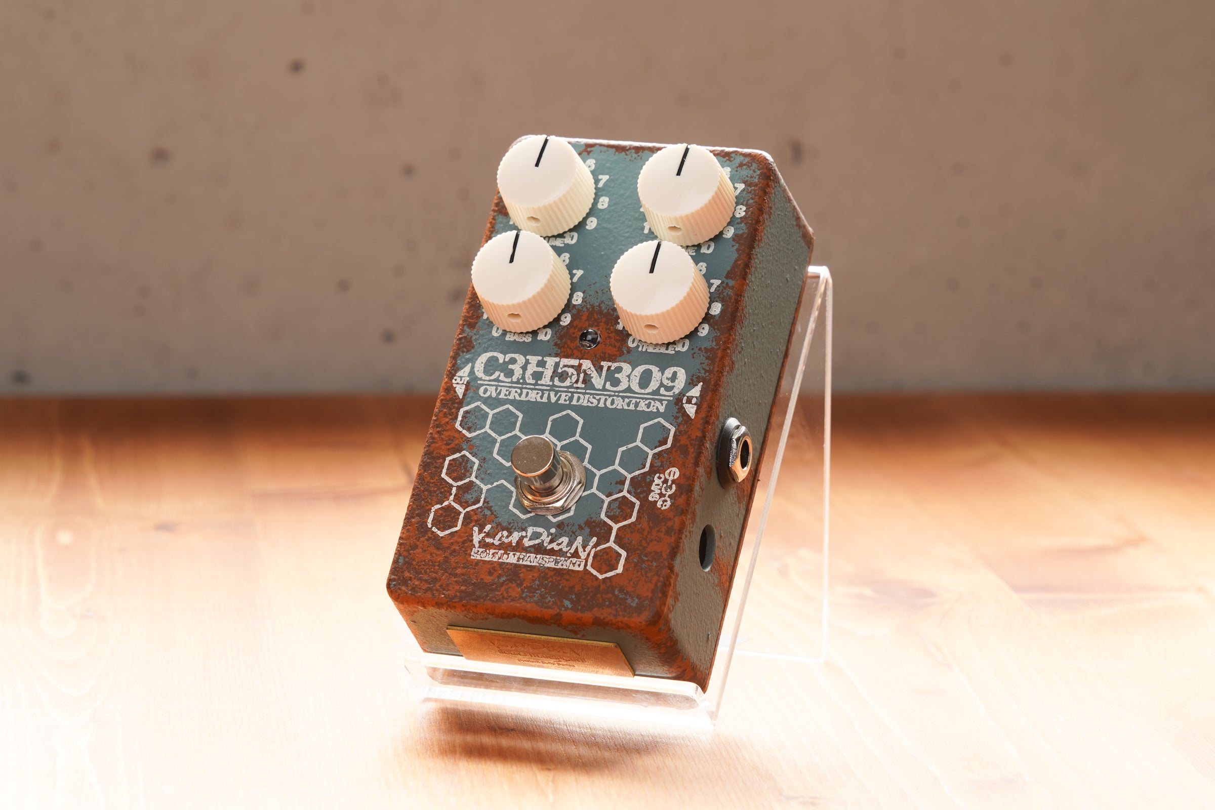 未使用品　KarDiaN　C3H5N3O9 Nitroglycerin KarDiaN C3H5N3O9 