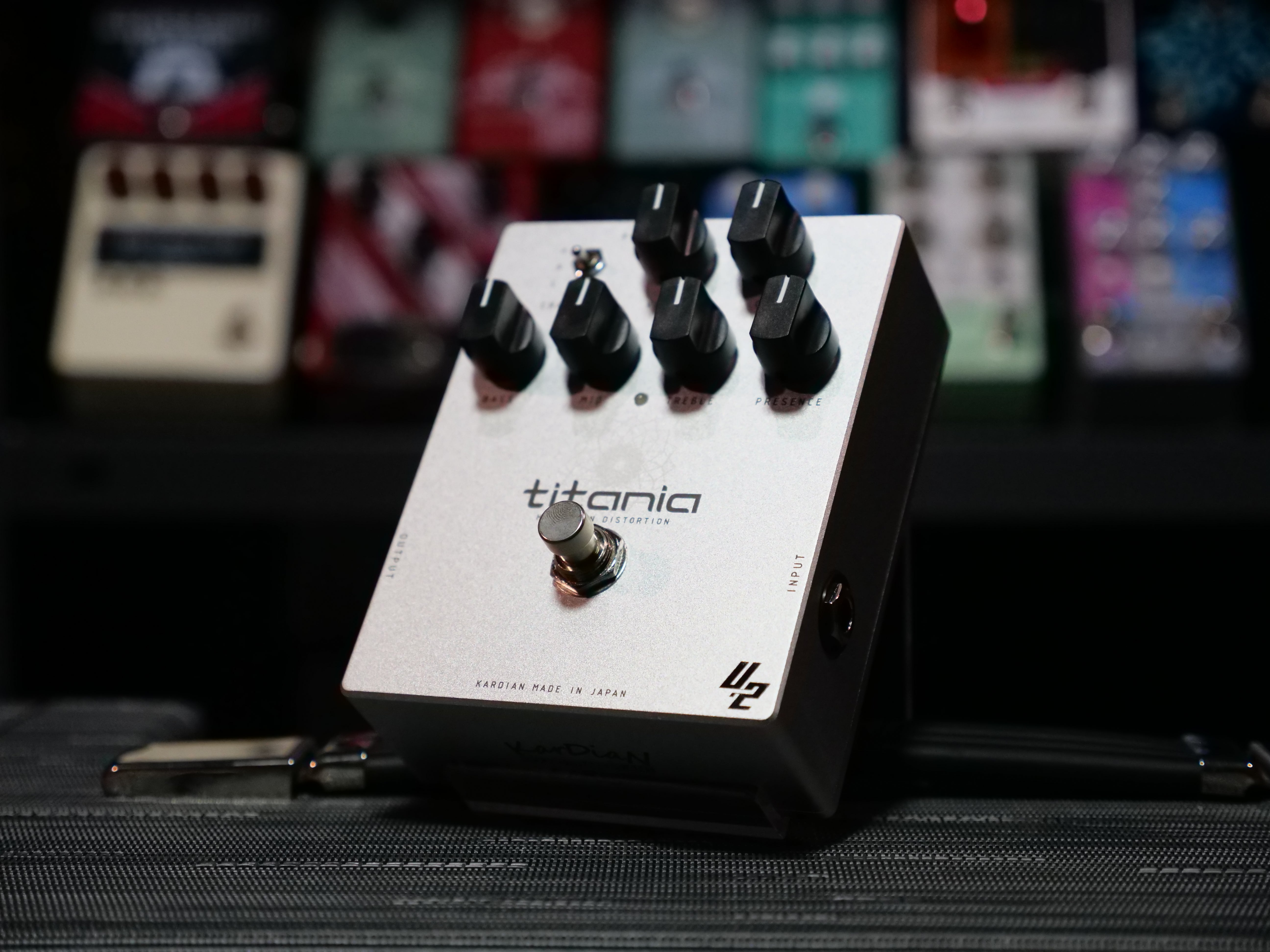 KarDiaN titania v2 | iola tokyo