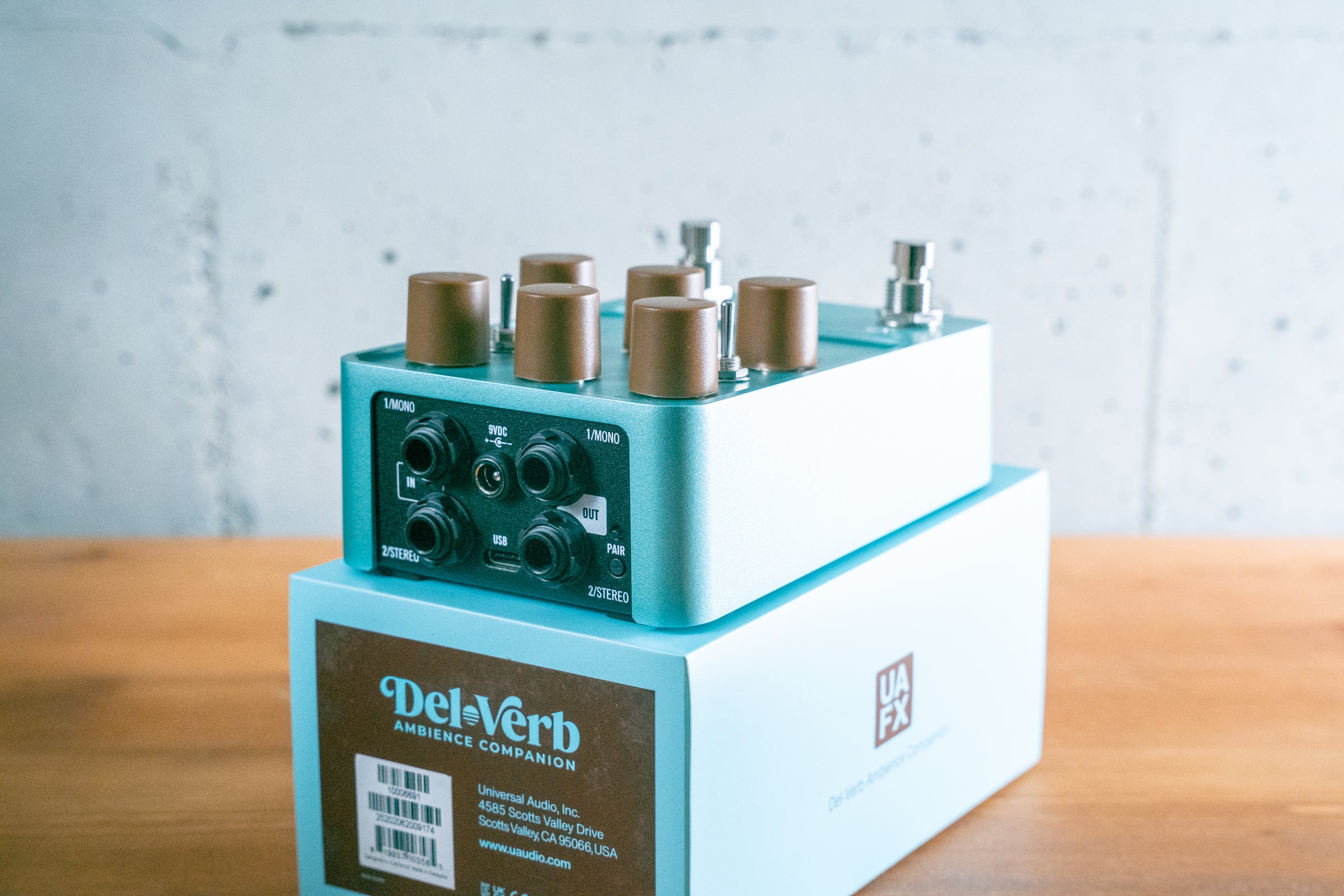 【USED】UNIVERSAL AUDIO / UAFX Del-Verb Ambience Companion